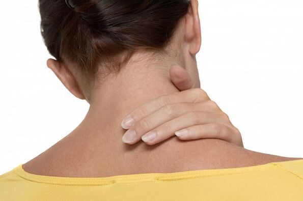 біль в шиї як симптом шийного остеохондрозу