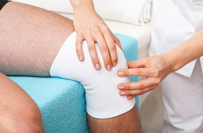 Полегшити біль у суглобах кінцівок допоможуть лікувальні компреси